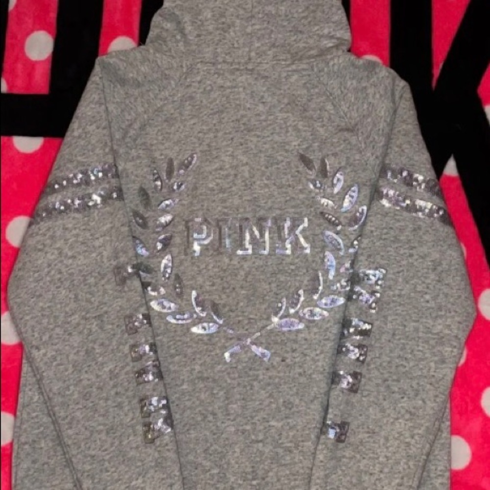 ISO DO NOT BUY!!! Need matching joggers!